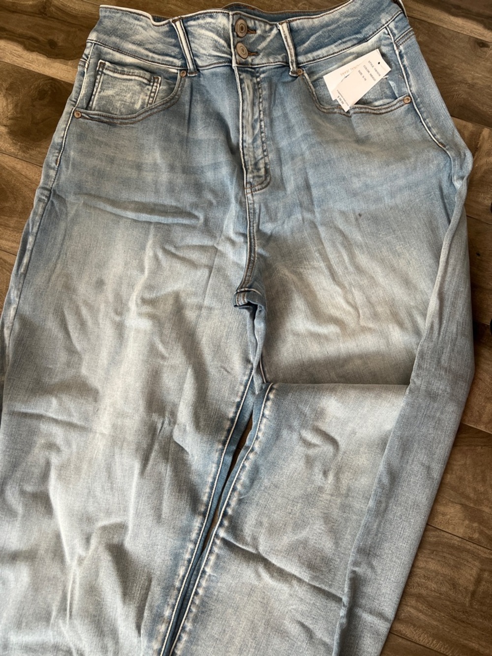 Women's Light Blue Boyfriend Jeans - Relaxed Fit